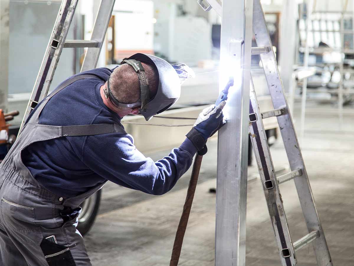 técnico mantenimiento estructuras metálicas Casao Zaragoza